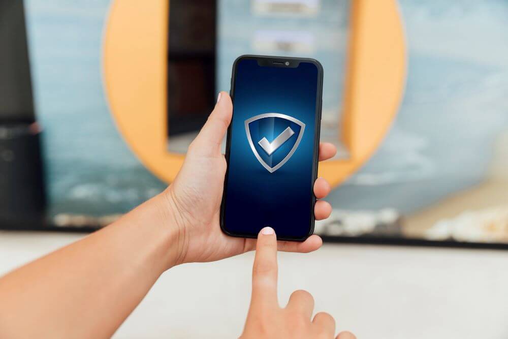 Why Mobile Users Should Prioritize VPN Use in 2025