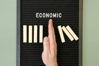 Are Index Funds a Safe Bet in a Growing Economy