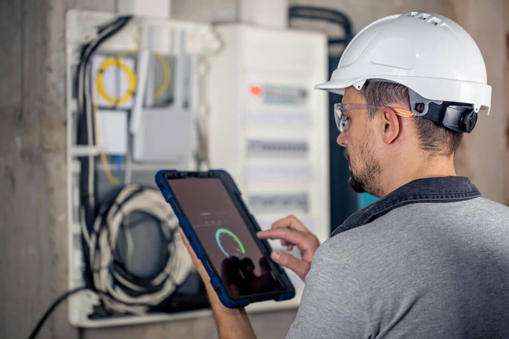 Home Battery Tech Solutions for Energy Management