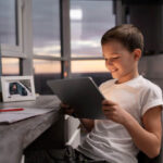 How to Control Your Child’s Screen Time Effectively