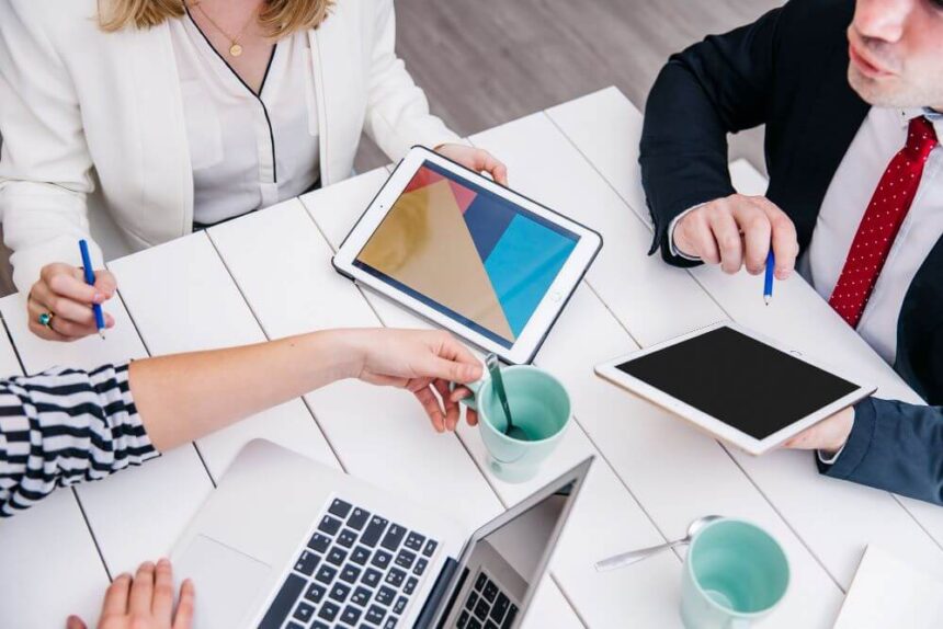 Top 4 Digital Communication Tools for Employees That Improve Connection and Productivity