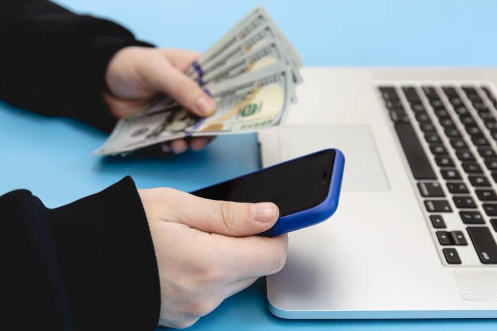Multi-Currency Payments, Made Clear: How PSPs Help You Sell Anywhere